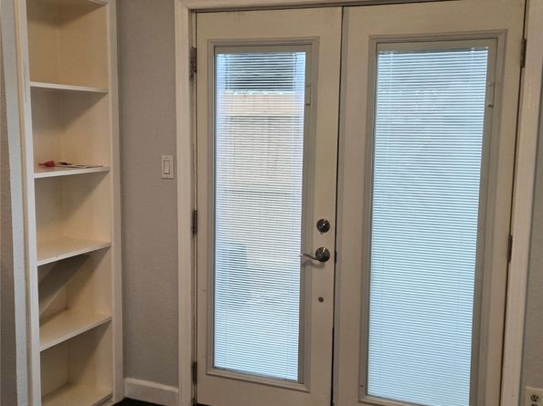 6202 Skyline Drive 7, Houston TX 77057