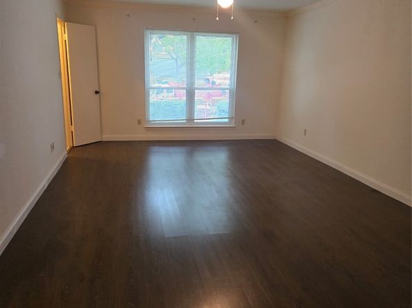 6202 Skyline Drive 7, Houston TX 77057