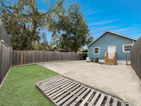 7711 Avenue L, Houston TX 77012