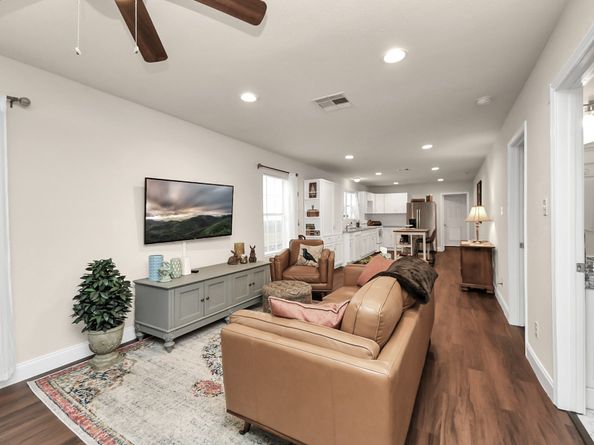 7711 Avenue L, Houston TX 77012