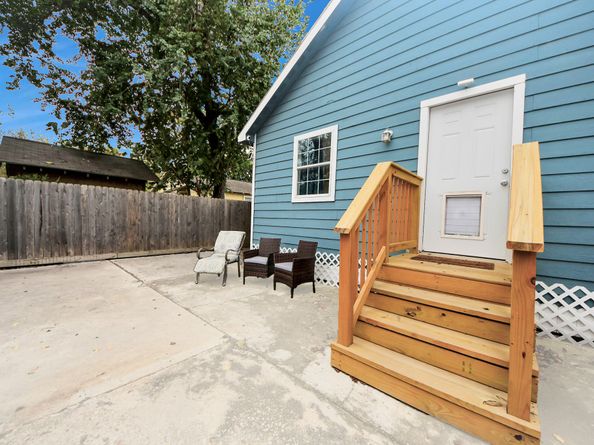 7711 Avenue L, Houston TX 77012