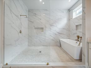 2202 Hewitt Drive, Houston TX 77018