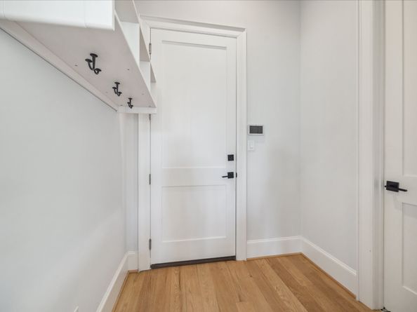 2202 Hewitt Drive, Houston TX 77018