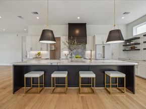 2202 Hewitt Drive, Houston TX 77018