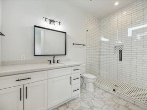 2202 Hewitt Drive, Houston TX 77018