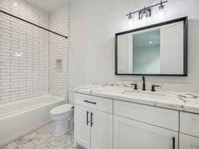 2202 Hewitt Drive, Houston TX 77018