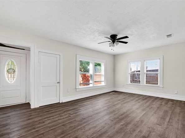 1511 Scharpe Street Street, Houston TX 77023