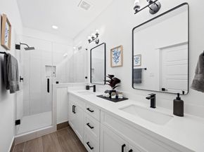 326 Neyland Street, Houston TX 77022