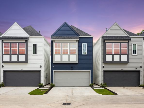 326 Neyland Street, Houston TX 77022