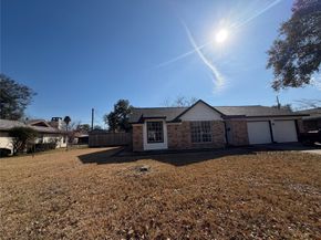 1023 Twinbrooke Drive, Houston TX 77088