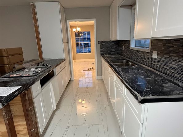 1023 Twinbrooke Drive, Houston TX 77088