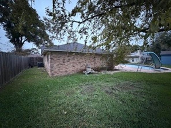 1023 Twinbrooke Drive, Houston TX 77088