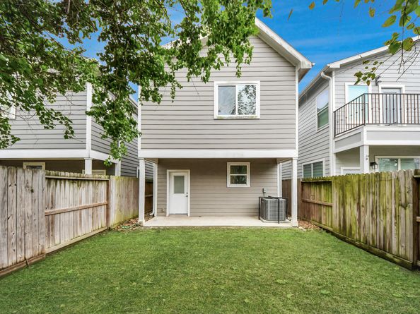 119 E 32 Street, Houston TX 77018