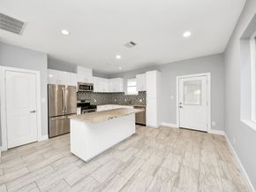 119 E 32 Street, Houston TX 77018