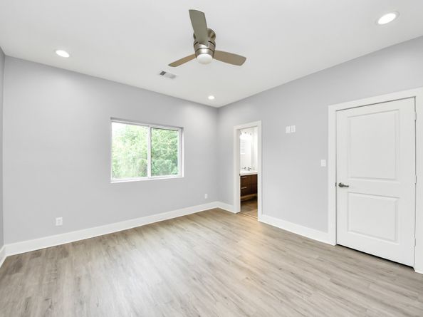 119 E 32 Street, Houston TX 77018