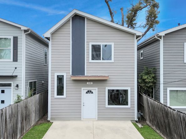119 E 32 Street, Houston TX 77018