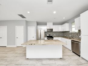 119 E 32 Street, Houston TX 77018