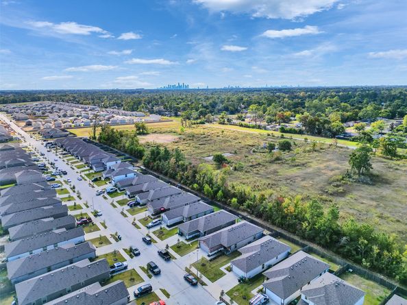 10643 Red Orchid Drive, Houston TX 77016