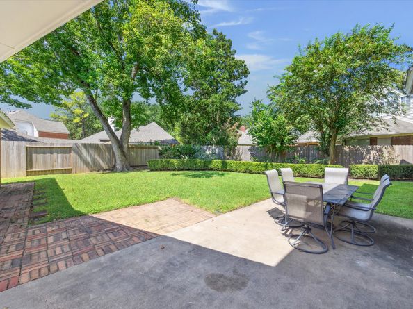 2006 Ravens Crest Drive, Sugar Land TX 77478