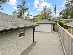 6423 Pineshade Lane, Houston TX 77008