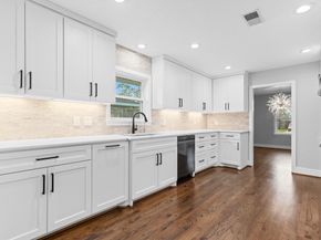 6423 Pineshade Lane, Houston TX 77008