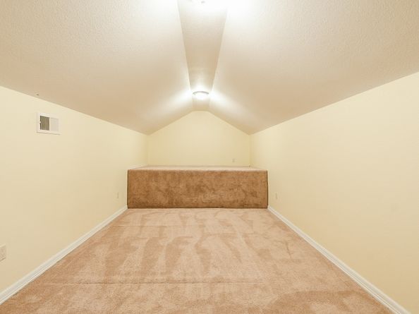 404 Moss Street, Houston TX 77009