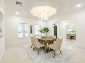 404 Moss Street, Houston TX 77009