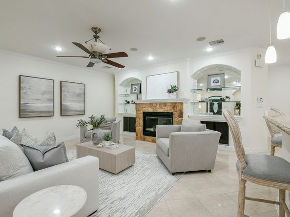 404 Moss Street, Houston TX 77009