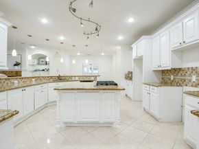 404 Moss Street, Houston TX 77009