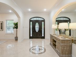 404 Moss Street, Houston TX 77009