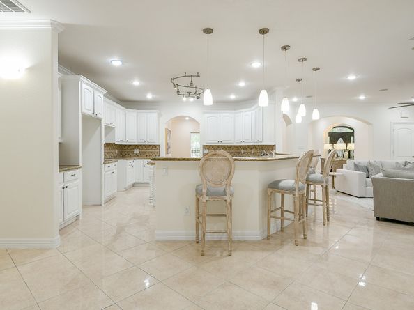 404 Moss Street, Houston TX 77009