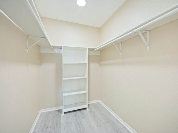 1516 Bay Area Boulevard Q3, Houston TX 77058