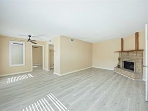 1516 Bay Area Boulevard Q3, Houston TX 77058