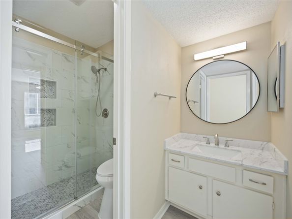 1516 Bay Area Boulevard Q3, Houston TX 77058