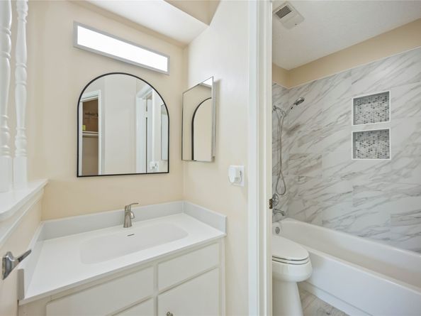 1516 Bay Area Boulevard Q3, Houston TX 77058