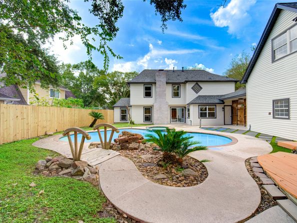 1519 Hannington Drive, Katy TX 77450