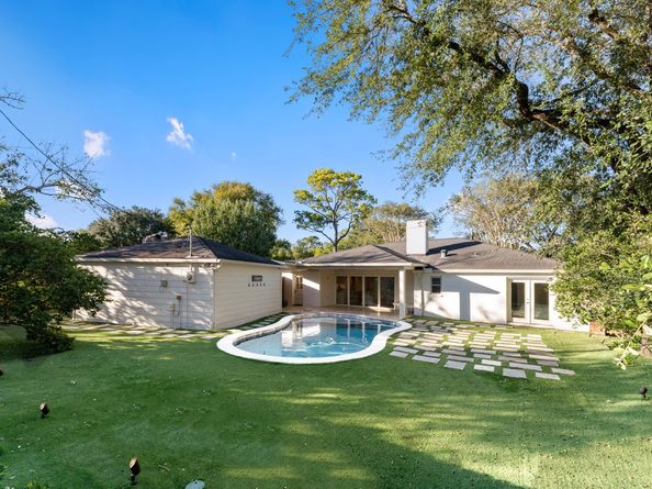 10703 Deerwood Road, Houston TX 77042