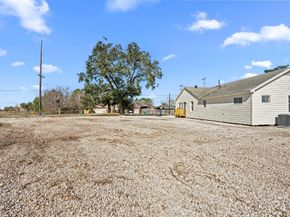 11610 E Palmsprings Drive, Houston TX 77034