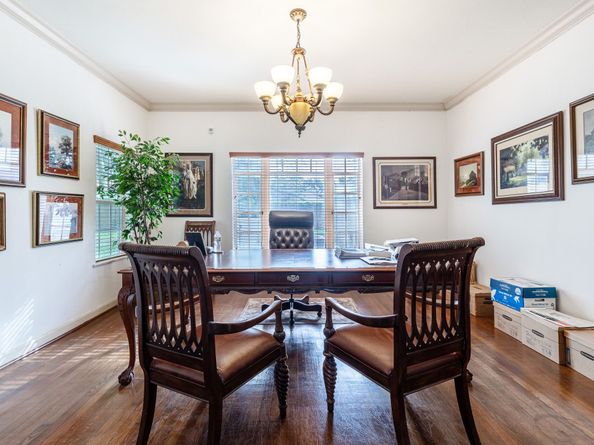 3620 S Macgregor Way, Houston TX 77021