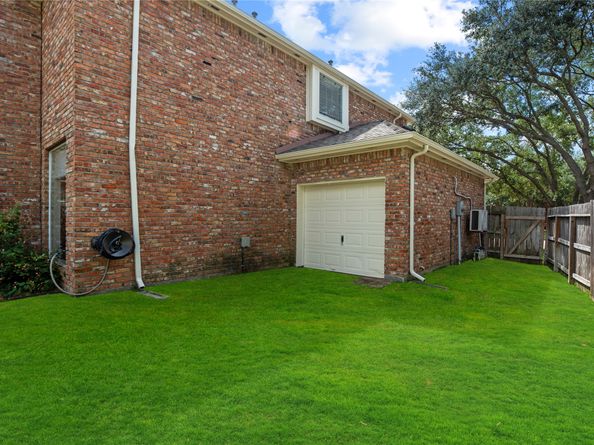 8330 Morning Dawn Drive, Houston TX 77095