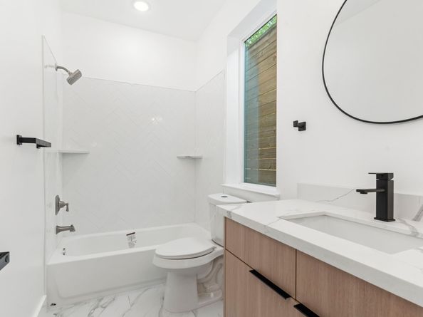 3405 Baer Street, Houston TX 77020