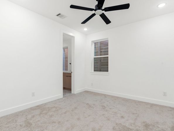 3405 Baer Street, Houston TX 77020