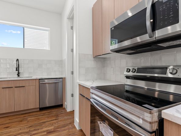 3405 Baer Street, Houston TX 77020