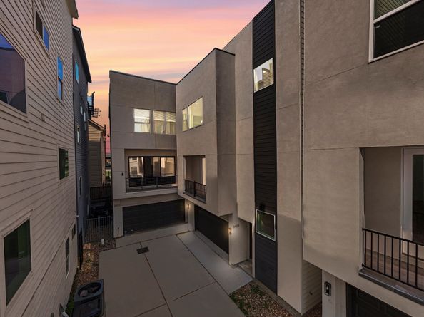3405 Baer Street, Houston TX 77020