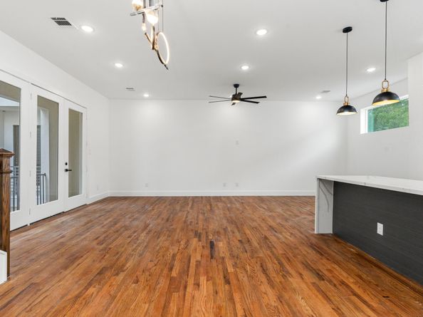 3405 Baer Street, Houston TX 77020