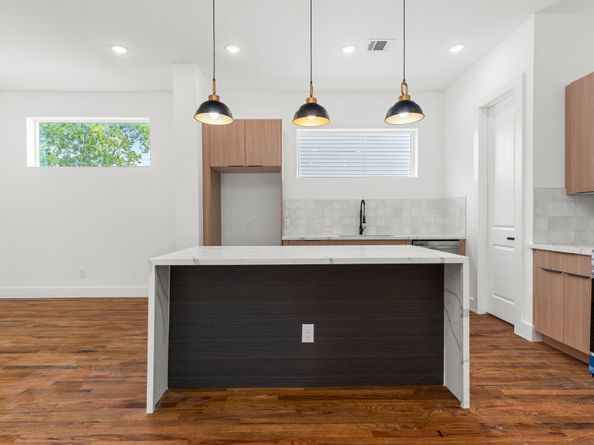 3405 Baer Street, Houston TX 77020