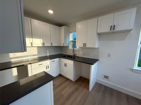 2607 live oak st, Houston TX 77004