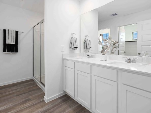 7709 Inwood Hills Lane, Houston TX 77088