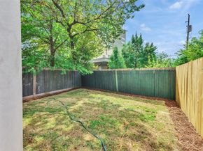 3911 Kennon Street A, Houston TX 77009