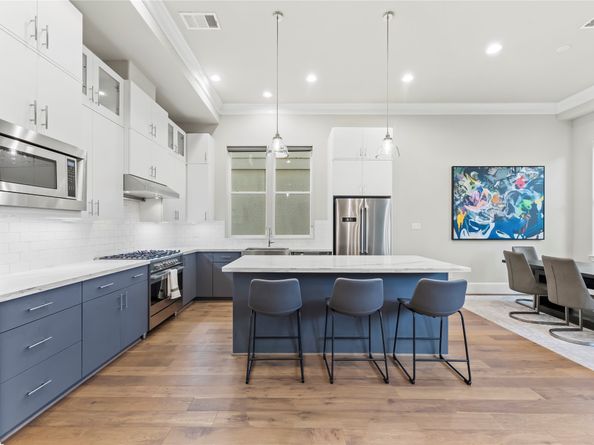 3402 Timbergrove Heights Street, Houston TX 77008